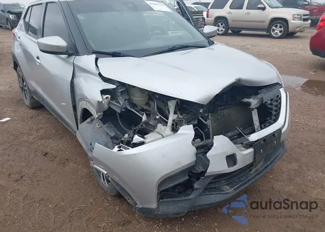 2020 Nissan Kicks Sv Xtronic Cvt from USA, damaged, VIN 3N1CP5CV7LL496745